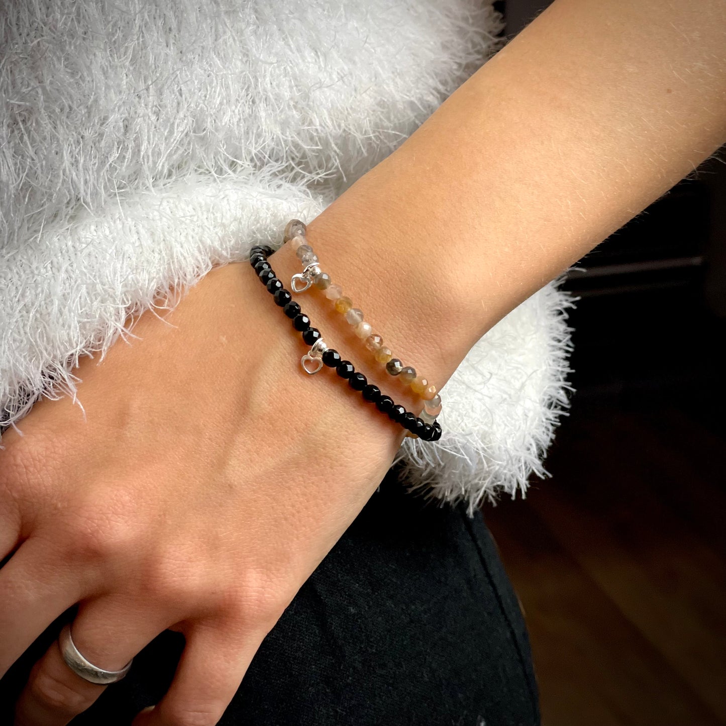 -Armband Mondstein "Ausgeglichen S(t)ein" 4mm Perlen facettiert