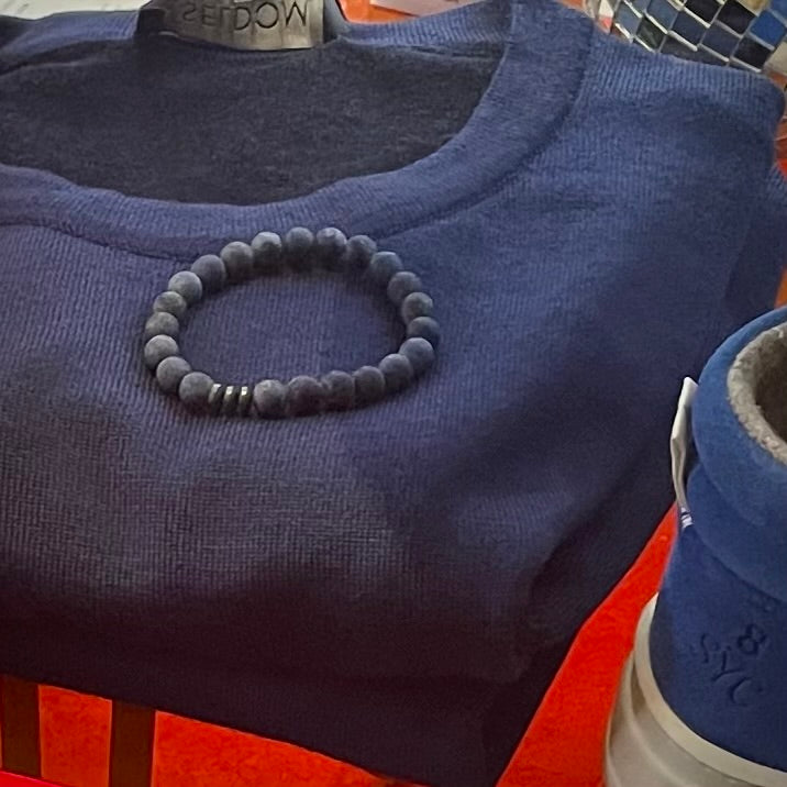 Armband Lapislazuli „Selbstbewusst S(t)ein“ mit 8 mm Perlen und Hämatit Highlight