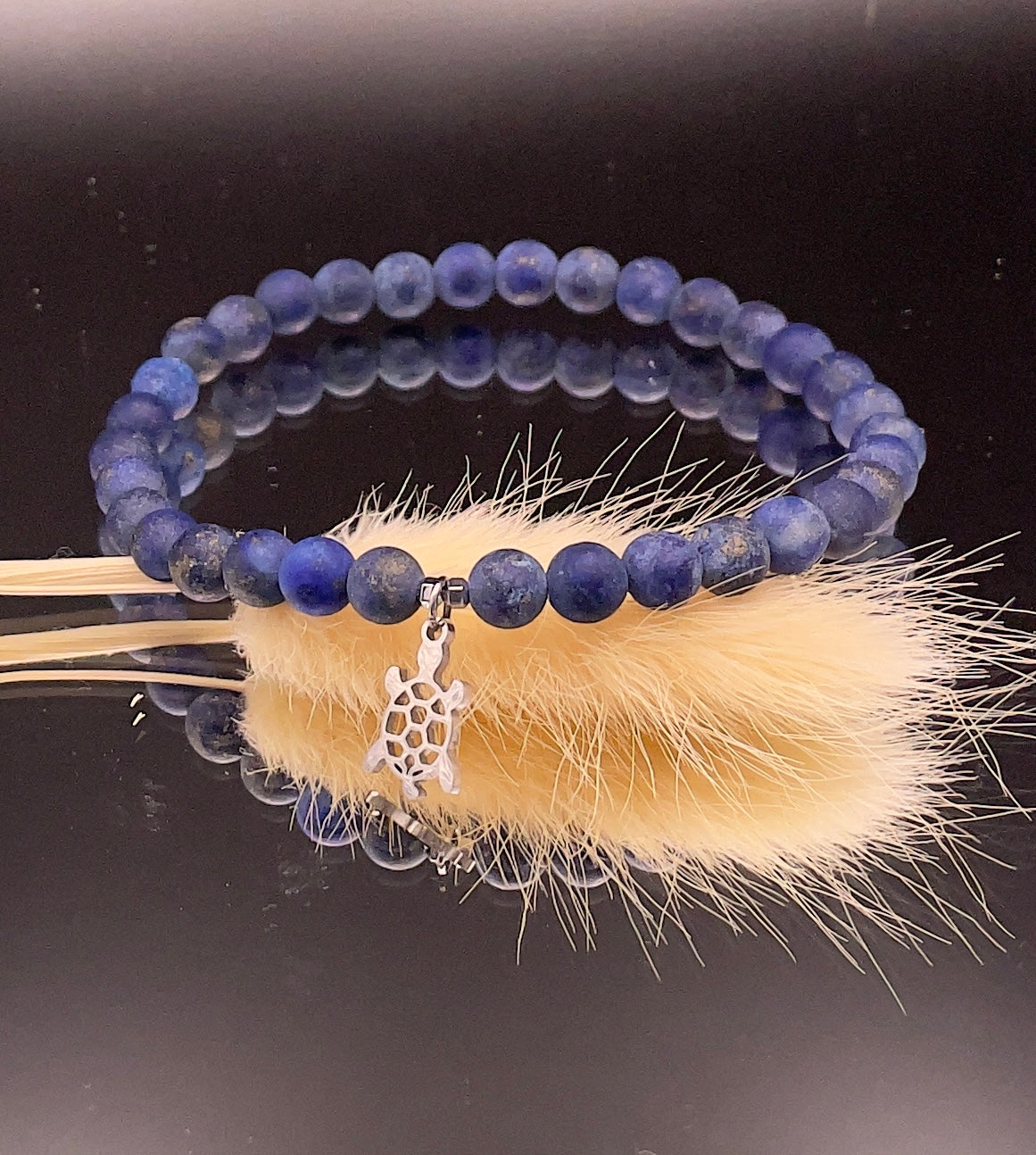 Armband Lapislazuli „Selbstbewusst S(t)ein“ mit 6 mm Perlen und Elefant / Schildkröte