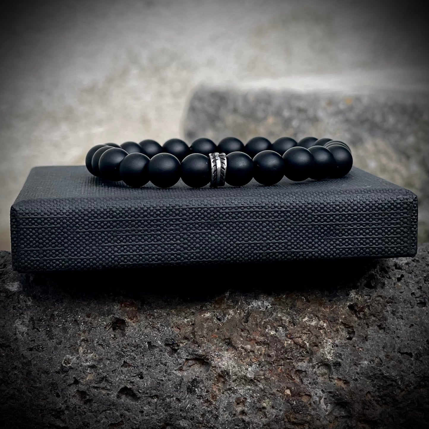 Armband Onyx "Gelassen S(t)ein - 8mm Perlen & Edelstahzwischenteil