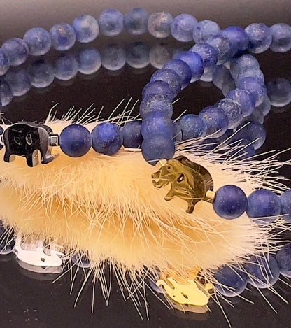 Armband Lapislazuli „Selbstbewusst S(t)ein“ mit 6 mm Perlen und Elefant / Schildkröte