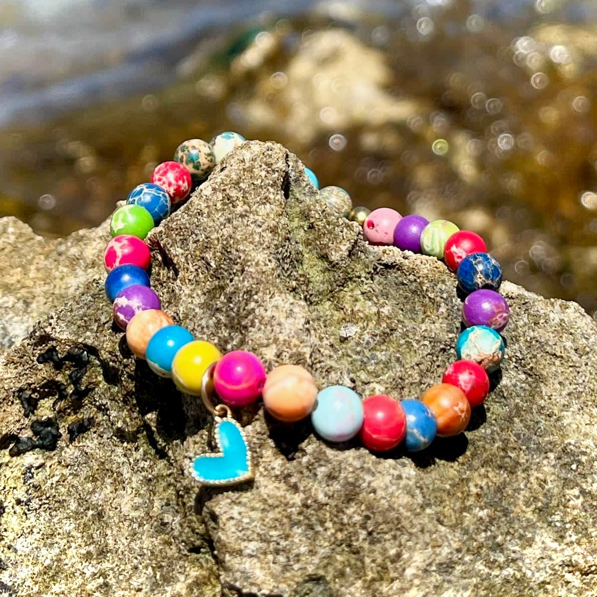 Armband Kaiserlicher Jaspis „Vital S(t)ein“ Sunshine Edition mit 6 mm Perlen und Herz-Anhänger