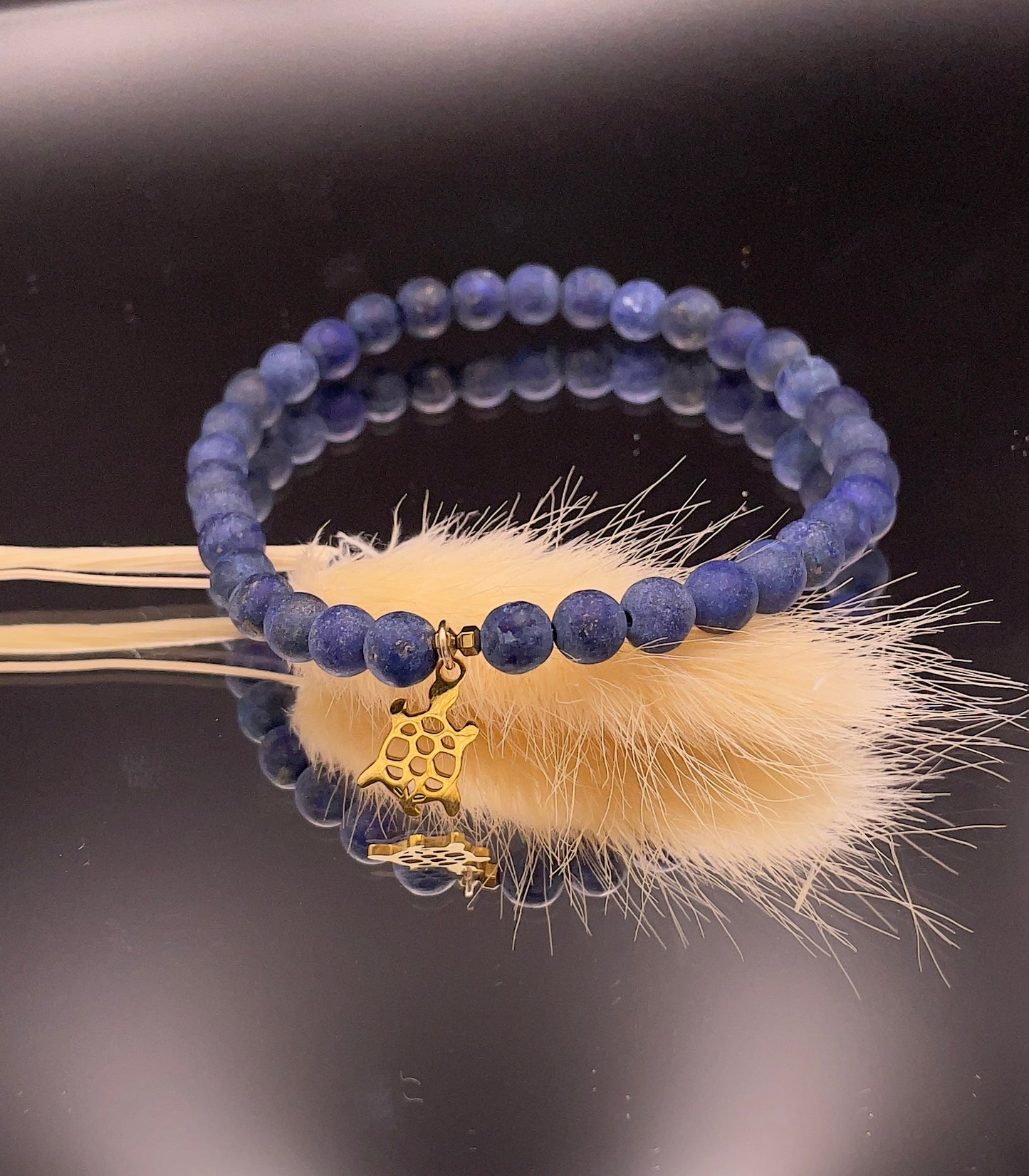 Armband Lapislazuli „Selbstbewusst S(t)ein“ mit 6 mm Perlen und Elefant / Schildkröte