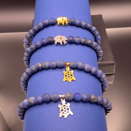 Armband Lapislazuli „Selbstbewusst S(t)ein“ mit 6 mm Perlen und Elefant / Schildkröte